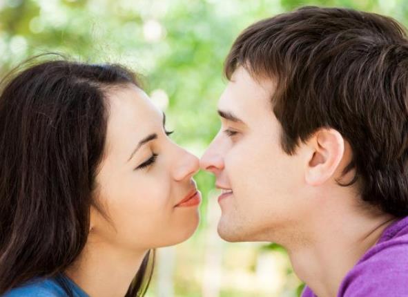 夫妻间的甜蜜感和新鲜感，如何长期保持？