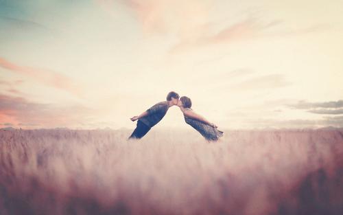 恋爱关系中感到焦虑要怎么办